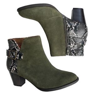 Like New Vionic Leather Ankle Boots